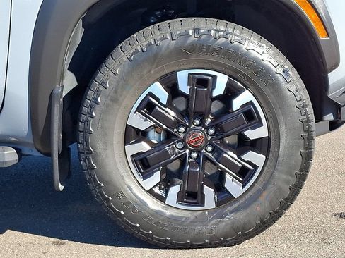 Certified 2023 Nissan Frontier PRO-4X w/ Pro Convenience Package AWD/4WD image 8