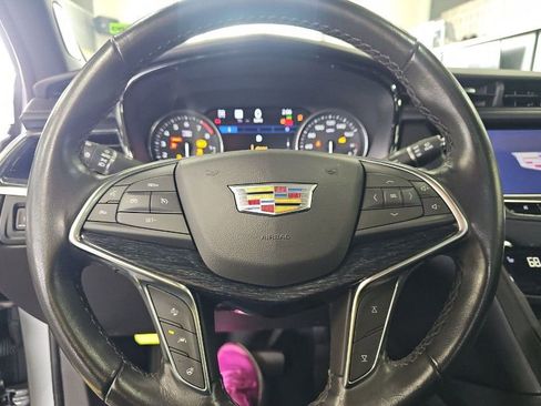Used 2023 Cadillac XT5 Premium Luxury w/ Technology Package AWD/4WD image 8