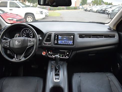 Used 2021 Honda HR-V EX-L image 25