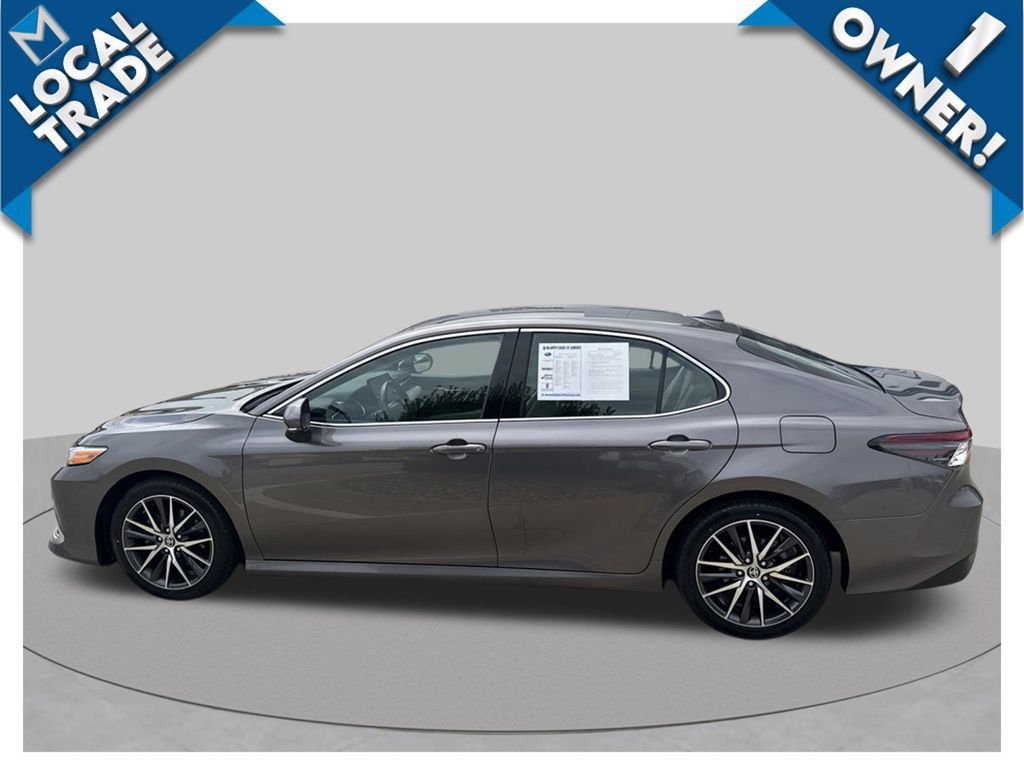 Used 2021 Toyota Camry XLE FWD image 8