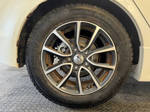 Used 2017 Mitsubishi Lancer ES FWD image 31