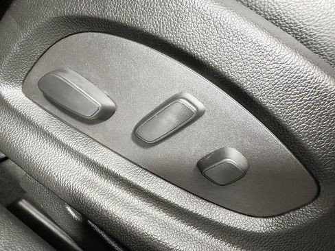 Used 2018 Chevrolet Impala Premier image 33