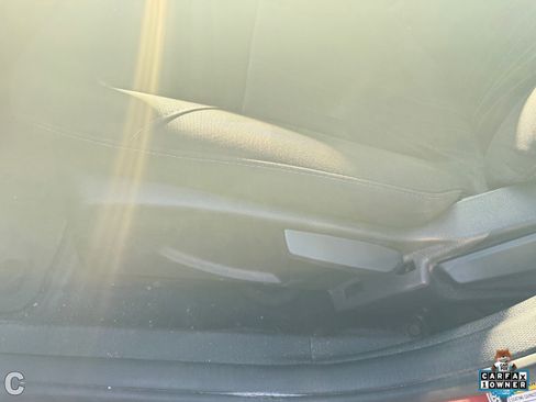 Used 2018 Ford Focus SE FWD image 17