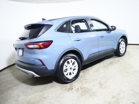 Used 2026 Ford Escape Active w/ Active Premium Tech Pack AWD/4WD image 7