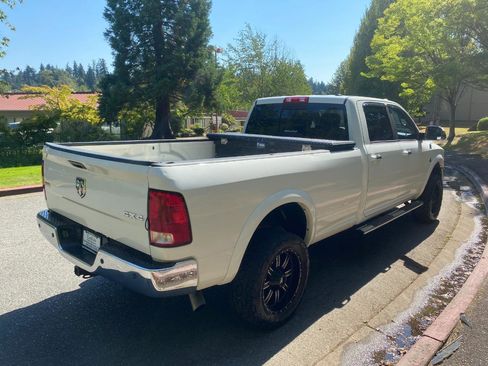 Used 2011 RAM 2500 Laramie w/ Cold Weather Group AWD/4WD image 5