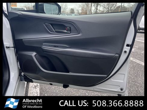 Used 2024 Toyota Prius LE image 21