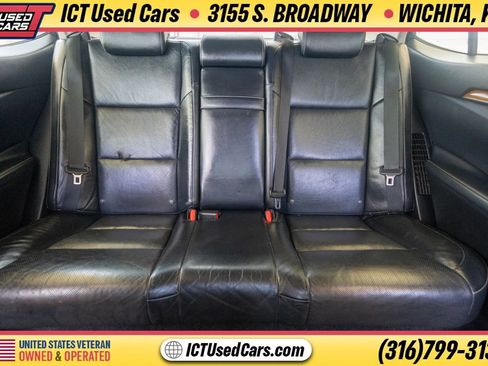 Used 2014 Lexus ES 300h w/ Luxury Package w/Bamboo Trim FWD image 14