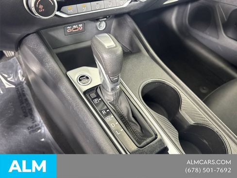 Used 2025 Nissan Altima 2.5 SV FWD image 34
