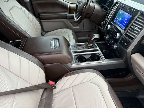 Used 2019 Ford F150 Limited image 14