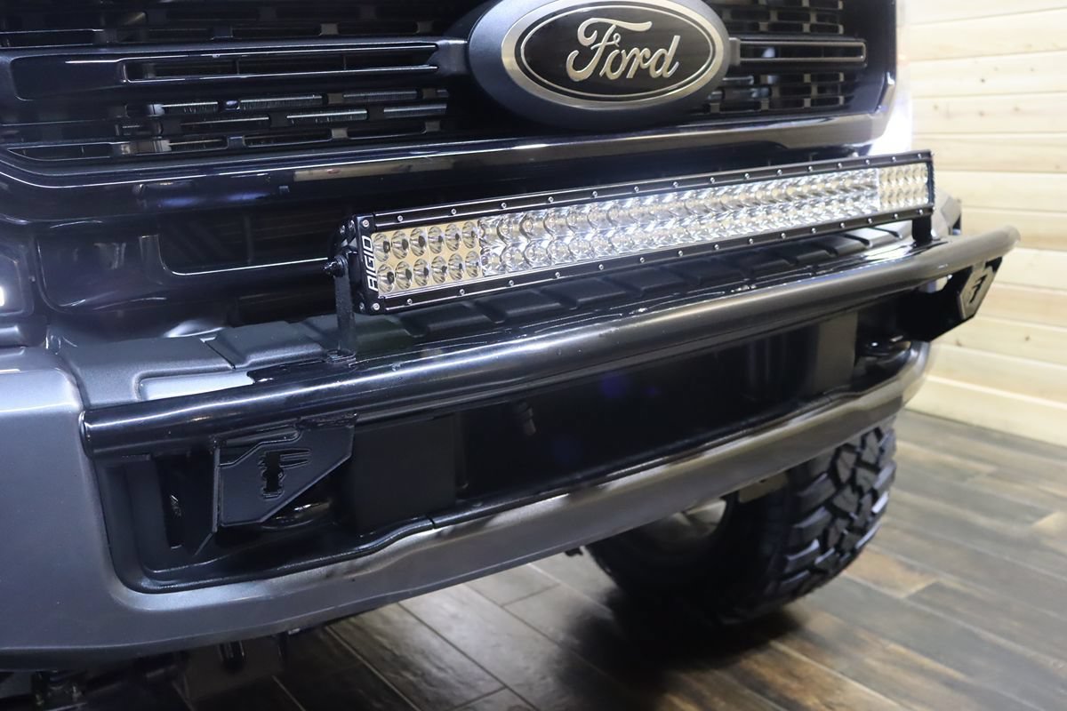 Used 2022 Ford F250 Lariat w/ Black Appearance Package AWD/4WD image 20