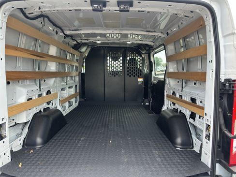 Used 2025 Ford Transit 250 Low Roof w/ Exterior Upgrade Package RWD image 16