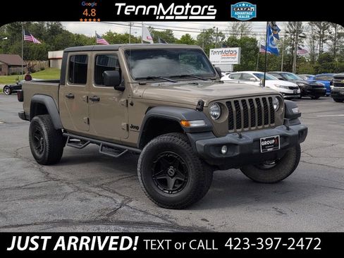 Used 2020 Jeep Gladiator Sport w/ Quick Order Package 24S AWD/4WD image 3