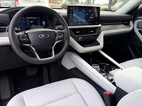 New 2026 Ford Explorer Platinum w/ LUX Leather Package image 24