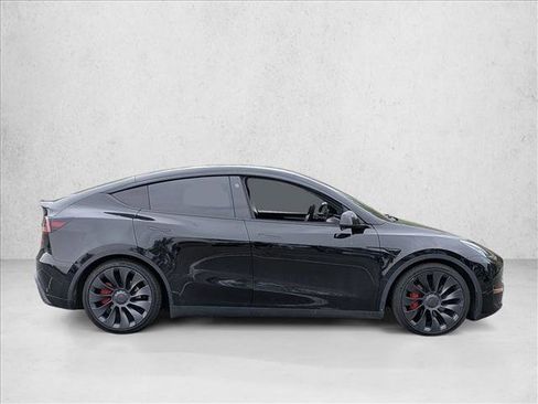 Used 2024 Tesla Model Y Performance AWD/4WD image 4