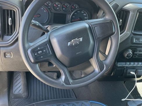 Used 2019 Chevrolet Silverado 1500 Custom Trail Boss w/ Custom Convenience Package image 11