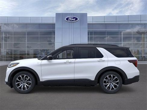 New 2025 Ford Explorer ST-Line image 3