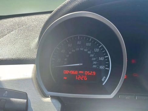 Used 2005 BMW Z4 2.5i image 24