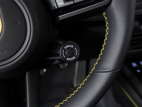 Certified 2026 Porsche 911 GT3 RWD image 37
