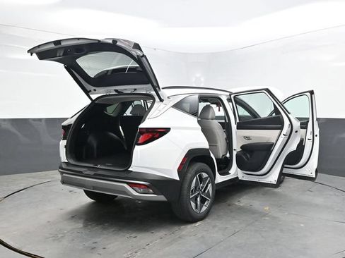 Used 2025 Hyundai Tucson SEL AWD/4WD image 48