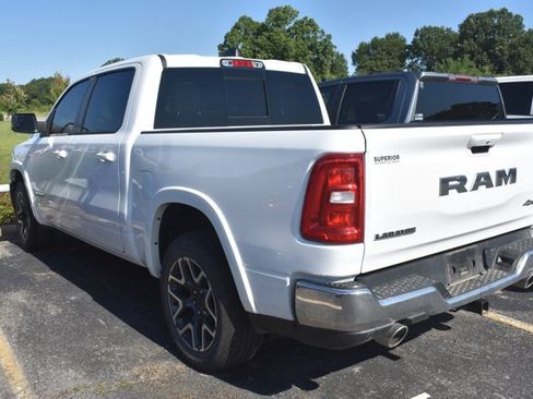 Used 2025 RAM 1500 Laramie AWD/4WD image 7
