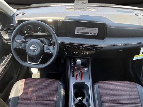 New 2025 Nissan Kicks SR w/ Interior Electronics Package image 5
