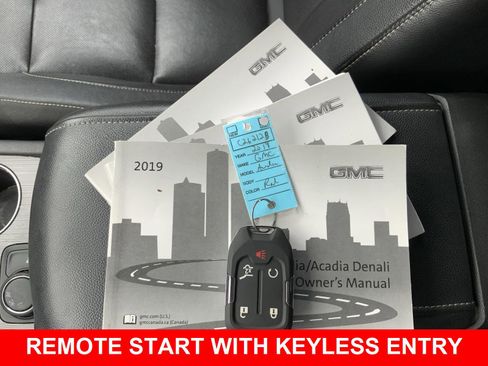 Used 2019 GMC Acadia SLT FWD image 65