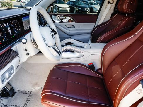Certified 2023 Mercedes-Benz Maybach GLS 600 Maybach GLS 600 image 23