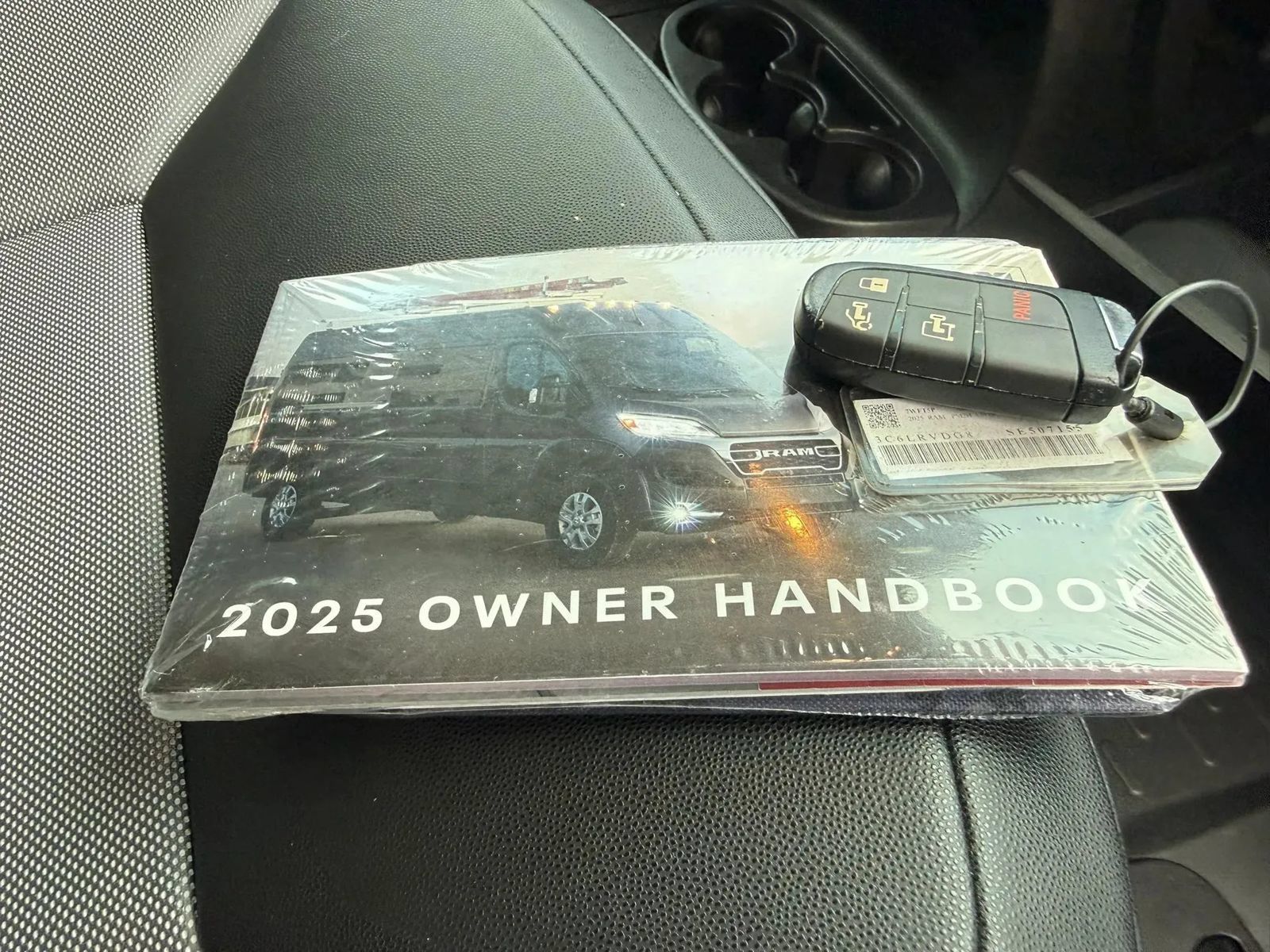 Used 2025 RAM ProMaster 2500 w/ Convenience Group FWD image 41
