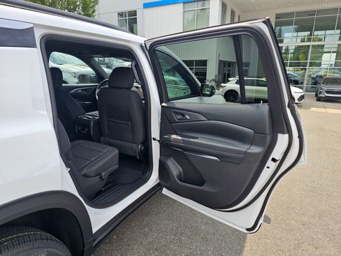 New 2026 Chevrolet Traverse LT image 26