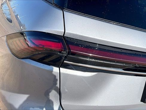 Used 2024 Lincoln Nautilus Reserve w/ Equipment Group 202A image 31