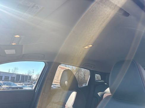 Used 2025 Nissan Kicks SR image 22