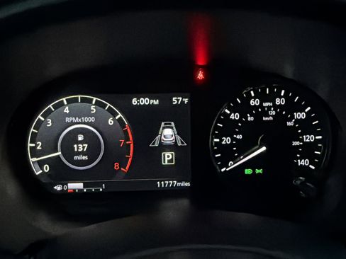 Used 2024 Nissan Kicks SV image 10