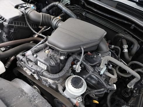 Used 2023 Toyota Tacoma SR5 RWD image 21