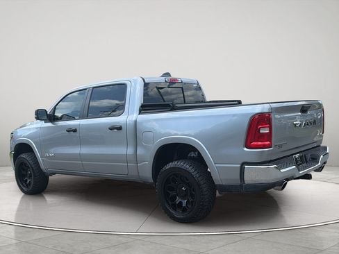 Used 2025 RAM 1500 Big Horn AWD/4WD image 3