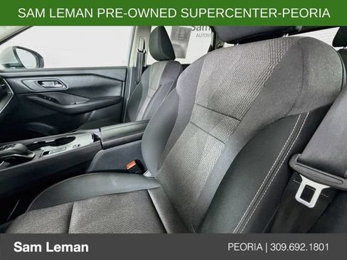 Used 2024 Nissan Rogue SV FWD image 19
