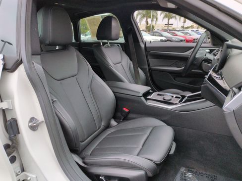 Certified 2024 BMW i4 eDrive35 RWD image 33