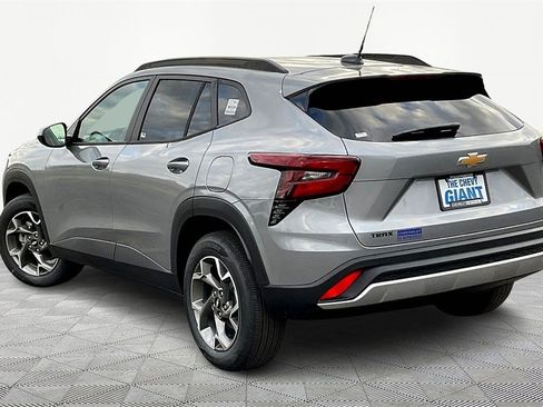 New 2026 Chevrolet Trax LT image 3