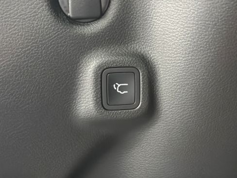 New 2026 Jeep Compass Latitude AWD/4WD image 28