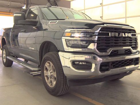Used 2026 RAM 2500 Big Horn AWD/4WD image 2
