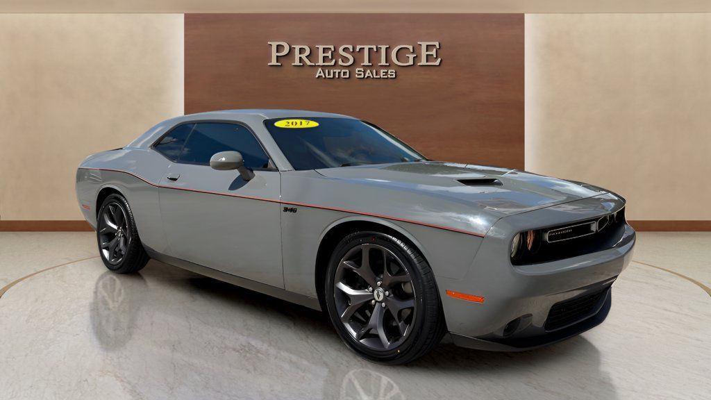 Used 2017 Dodge Challenger SXT Plus RWD image 7