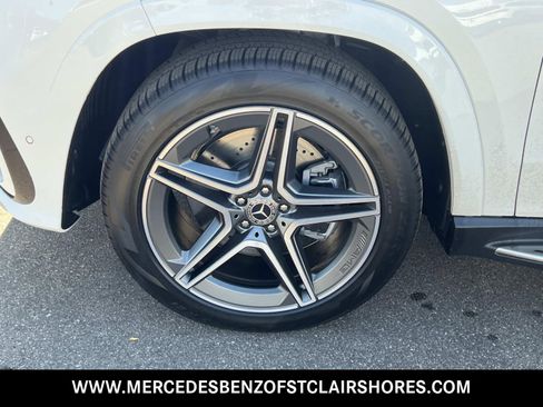 Used 2026 Mercedes-Benz GLS 450 4MATIC image 11
