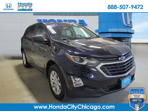 Used 2021 Chevrolet Equinox LS w/ LS Convenience Package AWD/4WD image 1
