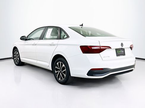 Used 2024 Volkswagen Jetta S image 5
