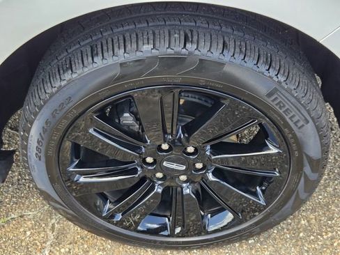 Used 2024 Lincoln Navigator Reserve AWD/4WD image 21