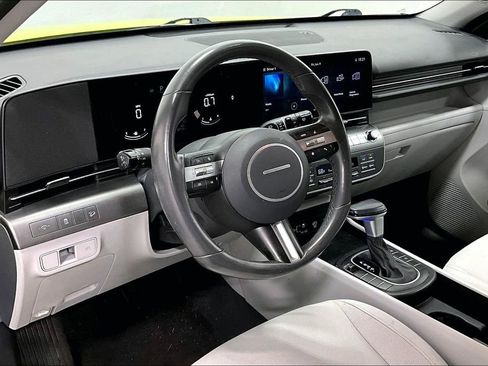 Used 2024 Hyundai Kona SEL image 16
