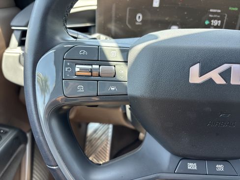 Used 2024 Kia EV9 GT-Line AWD/4WD image 19