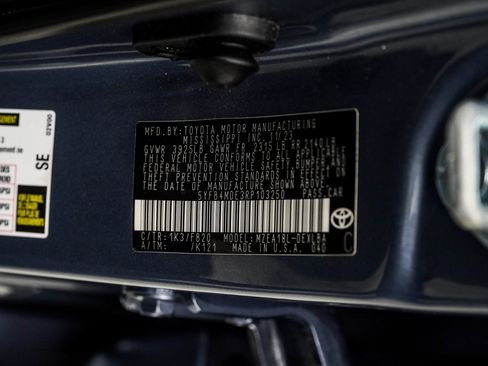 Used 2024 Toyota Corolla LE image 32