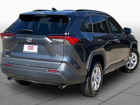Used 2020 Toyota RAV4 LE AWD/4WD image 13