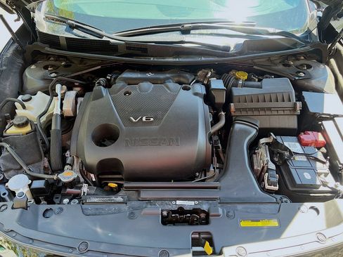 Used 2023 Nissan Maxima SR w/ Sport Mat Group FWD image 31