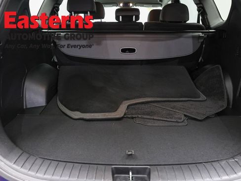 Used 2023 Hyundai Santa Fe SE AWD/4WD image 9